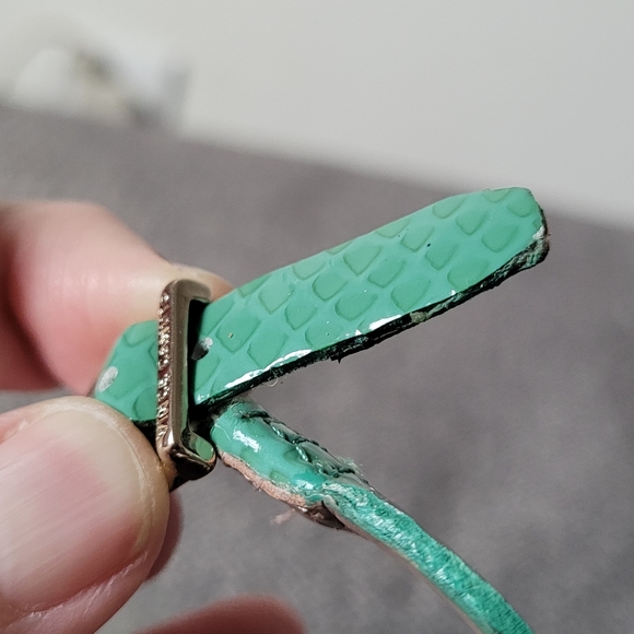 SALE. VINCE CAMUTO retro style mint green patent snakeskin heel size 8 - Picture 11 of 13